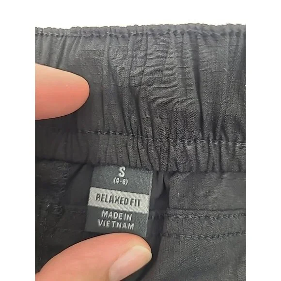 Carhartt Shorts Women's Size Small New with Tags Black Force Relaxed Fit Ripstop - Picture 4 of 6